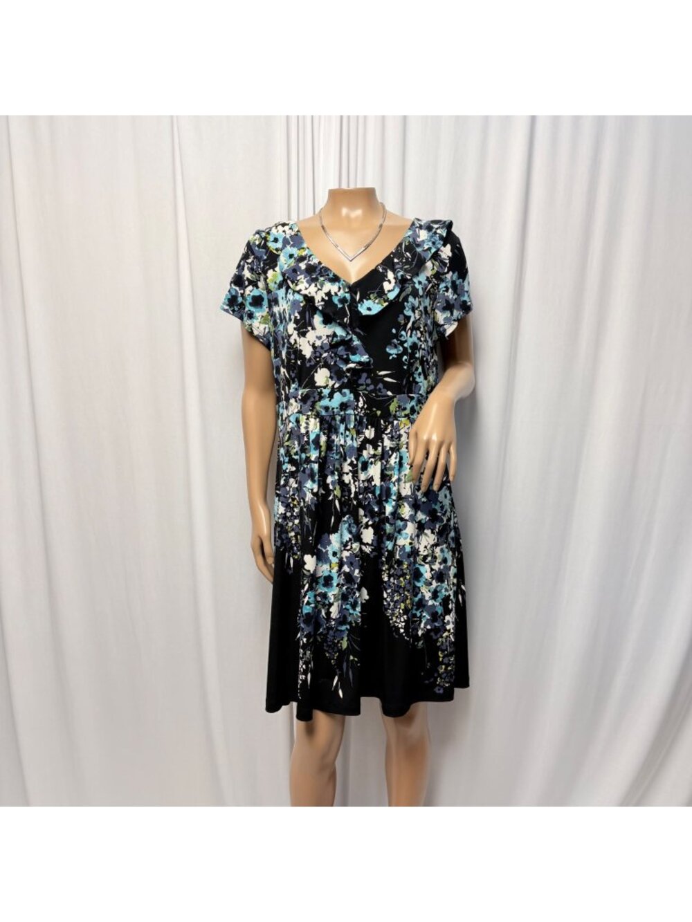 APT 9 Dress Womens Petite Large Black Blue Floral Ruffle Short Sleeve Stretch